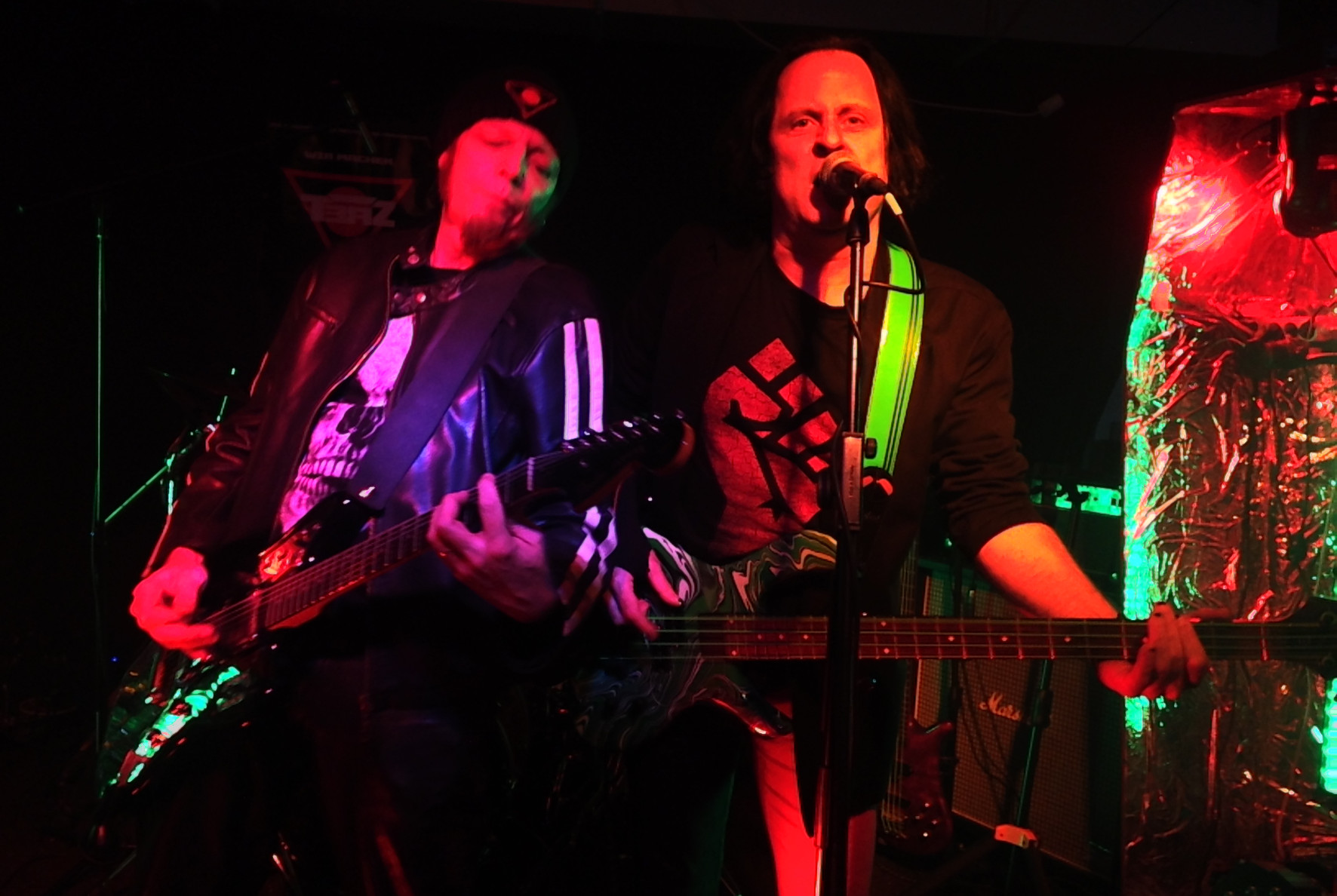 t3rzlive7.jpg